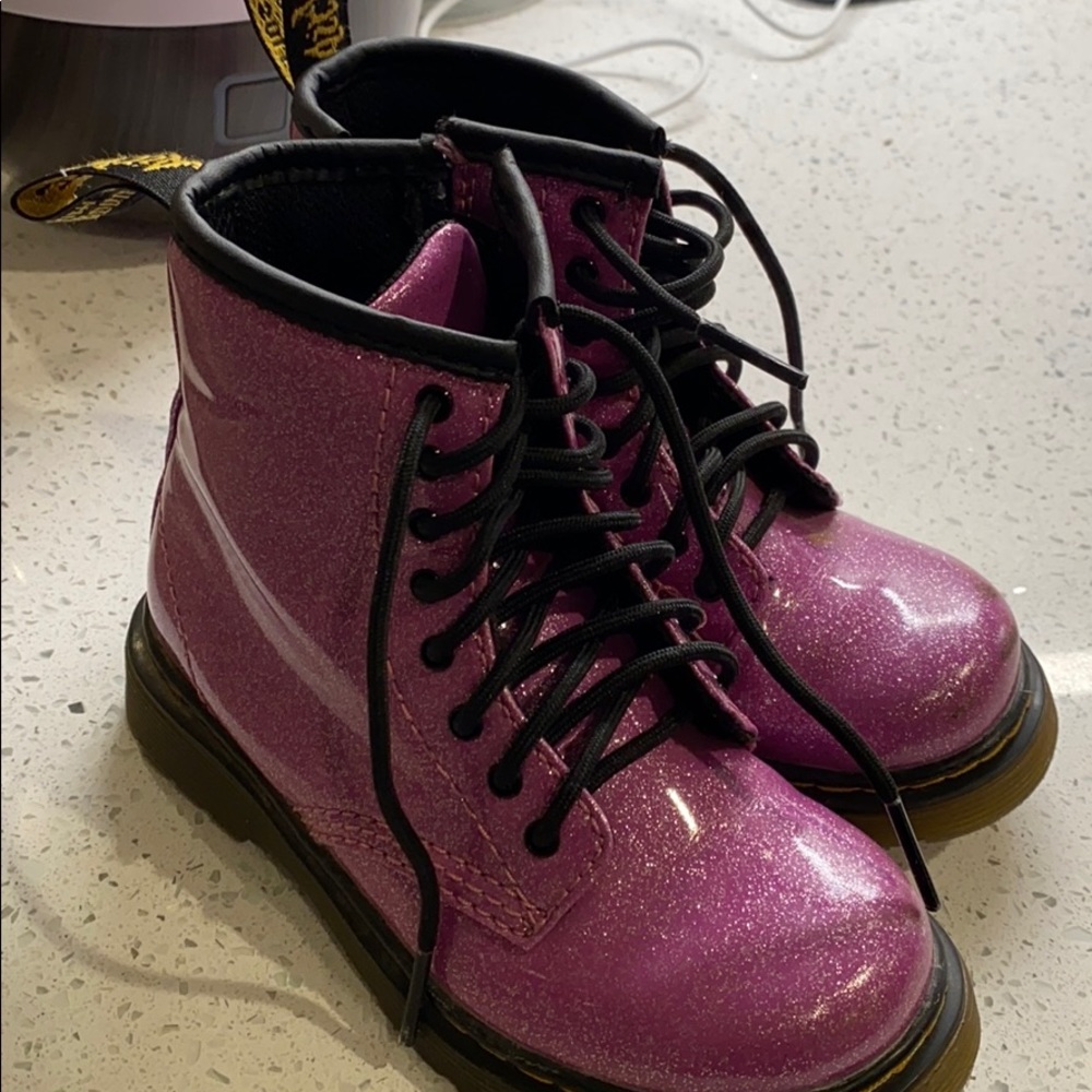Dr martens toddler boots